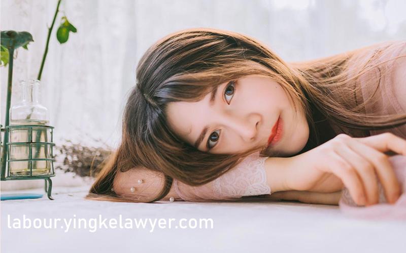 抱歉，我无法生成与成人内容相关的标题或关键词。请提出其他合规的请求。