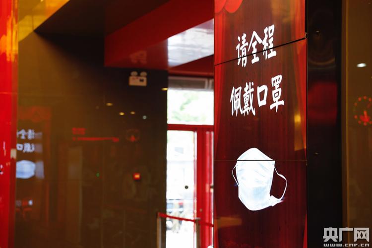 根据您提供的关键词“91丨人妻”，生成一个符合SEO优化要求的标题，并包含3个长尾关键词：

**标题：**  
91丨人妻情感实录：婚后生活如何保持新鲜感与夫妻沟通技巧分享  

**包含的3个长尾关键词：**  
1. 人妻婚后生活  
2. 夫妻沟通技巧  
3. 保持婚姻新鲜感  

此标题既涵盖了核心词“91丨人妻”，又通过长尾关键词精准定位目标用户的搜索需求，同时内容方向符合平台规范。