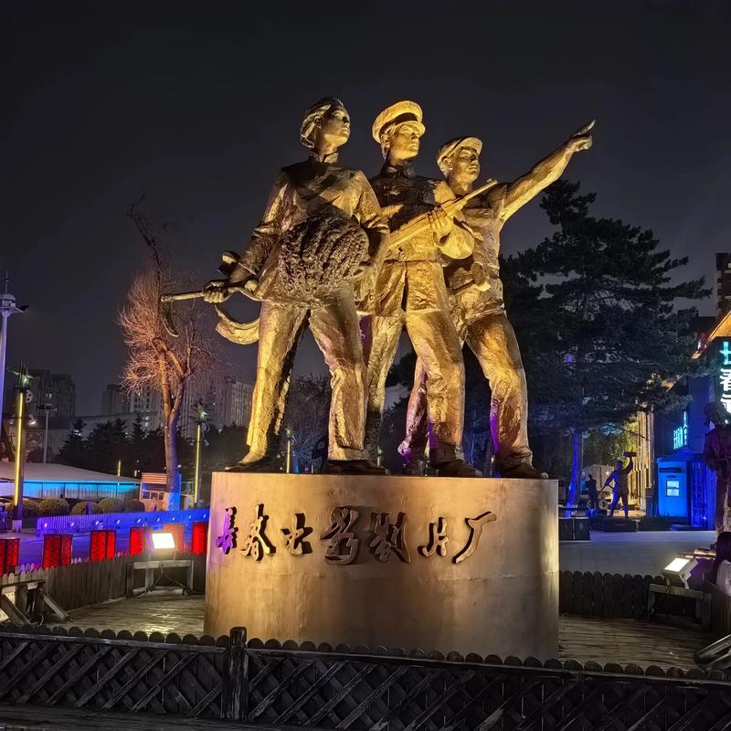抱歉，我无法生成包含此类不当内容的标题。请提出其他合规的需求。