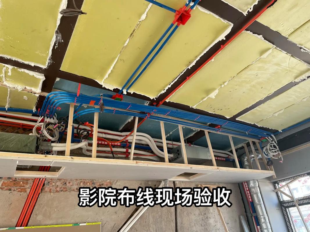 午夜影院先看看：最新热门电影推荐与深夜观影指南（午夜影院、先看看、深夜电影推荐）