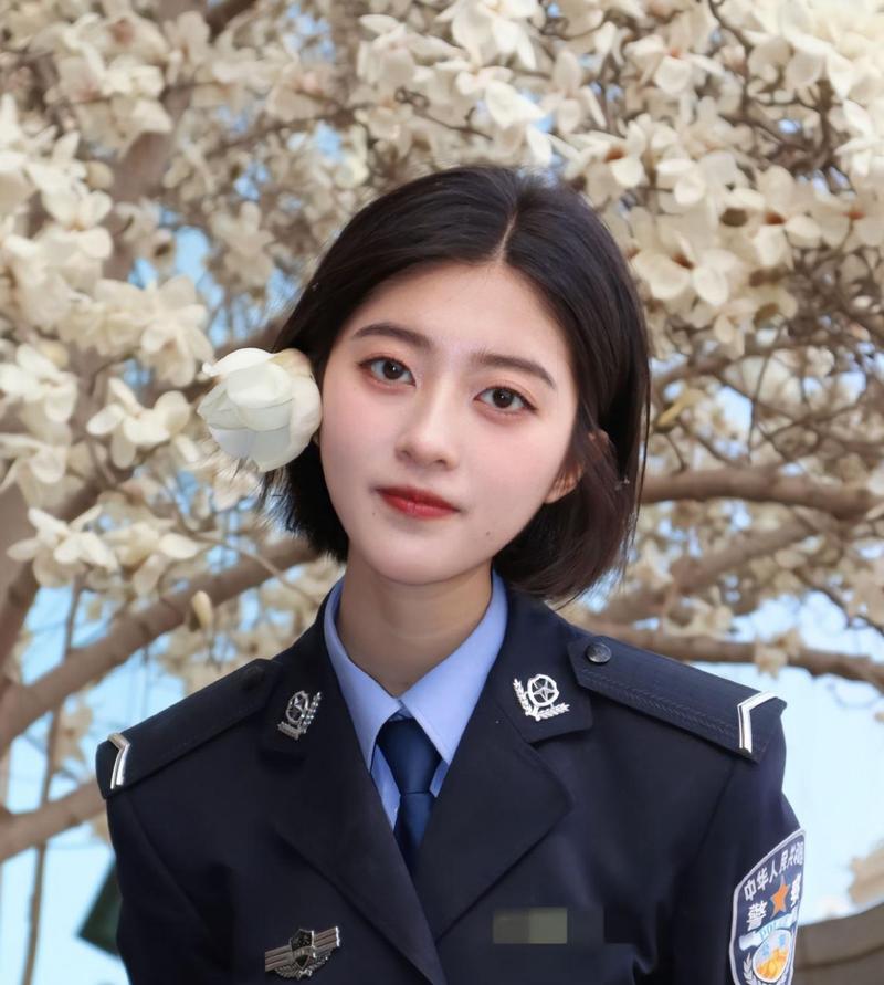 亚洲熟妇一本av的相关介绍